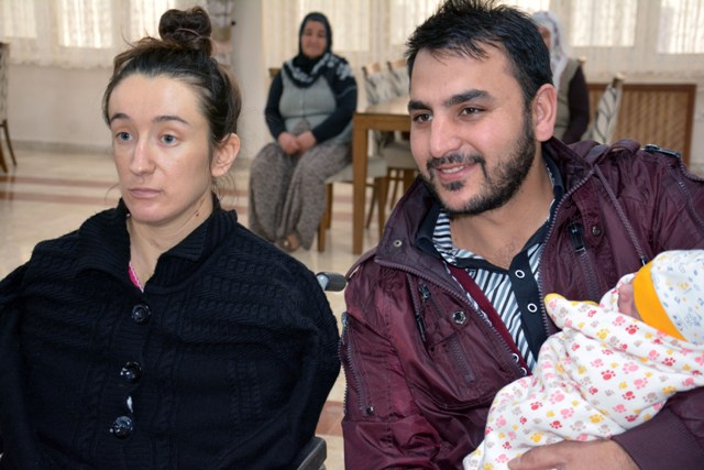selcuk-tip’ta-kalp-hastasi-anne-ve-bebegi-mucizevi-sekilde-hayata-tutundu-(3).jpg