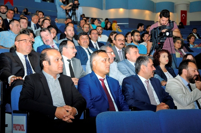 selcuk-universitesi’nde-akademik-yil-heyecani-(1).jpg