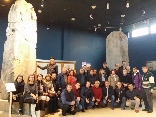 selcuk-universitesi-heyeti-mogolistan-da--(4).jpg