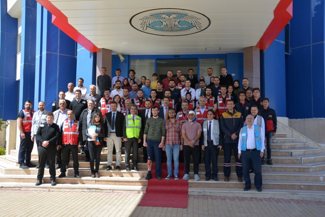 selcuk-universitesi-tip-fakultesi-hastanesi’nde-afet-egitimi--(6).jpg