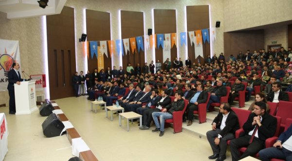 selcuklu’da-genclere-daha-cok-gorev-dusuyor-(3)-001.jpg