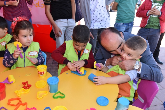 selcuklu-cocuklara-doga-sevgisini-asiliyor-(5).jpg