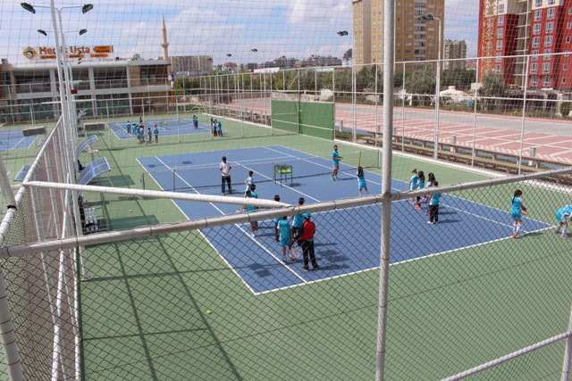 selcuklu-tenis-kortu--(50).jpg