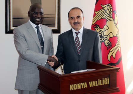 senegalin-ankara-buyukelcisi-vali-erol’u-ziyaret-etti-(1).jpg