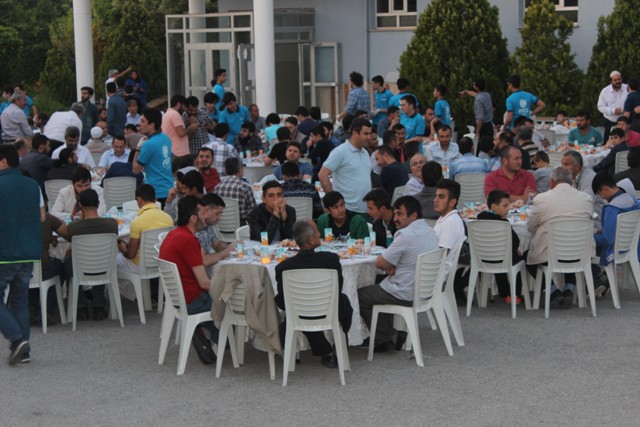 sevgi-ve-kardesligin-teminatiyiz-(3).jpg