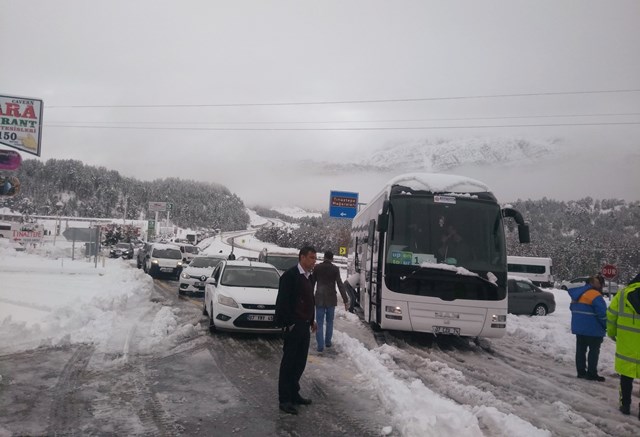 seydisehir-yollar-acildi--(1).jpg
