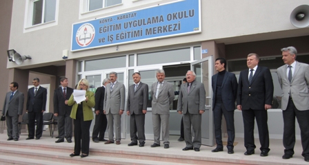 sincap-engelli-ogrencilere-forma-dagitti-(2).jpg