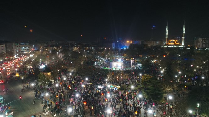 sivlilik-ve-fener-alayi-coskusuna-binlerce-konyali-katildi.jpg