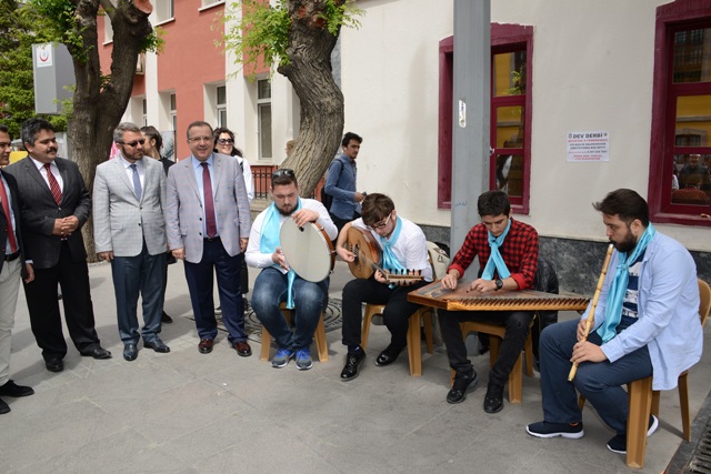 sokakta-sanat-gunleri-basladi-(3)-001.jpg