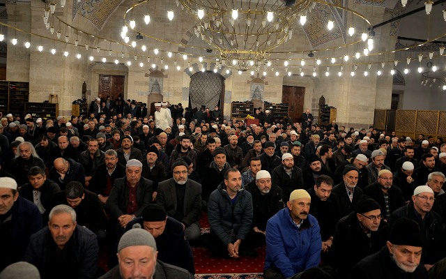 sultan-selim-camii’nde-sehitlere--(4).jpg