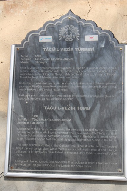 taci---i-vezir-turbesi--(5).jpg