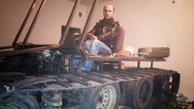 tank-gorunumlu-paletli-arac-yapti-7831856_x_3391_o.jpg