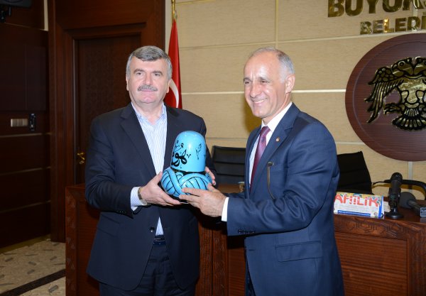 tarihi-carsilar-kurultayi-konya’da-yapildi-(10)-001.jpg