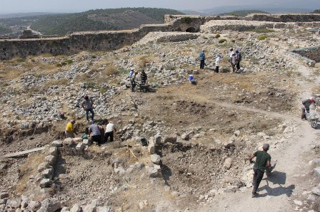 tarihi-kale-yuzyillar-sonra-gun-yuzune-cikiyor-1.jpg tarihi-kale-yuzyillar-sonra-gun-yuzune-cikiyor-1.jpg