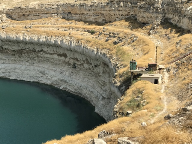 tarihi-ve-dogal-guzelligin-bulustugu-mekan-obruk-hani-(3).jpg