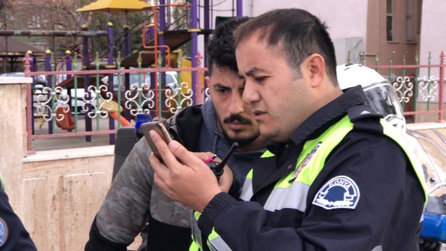 tek-teker-ustunde-148-km-hizla-polis--(11).jpg
