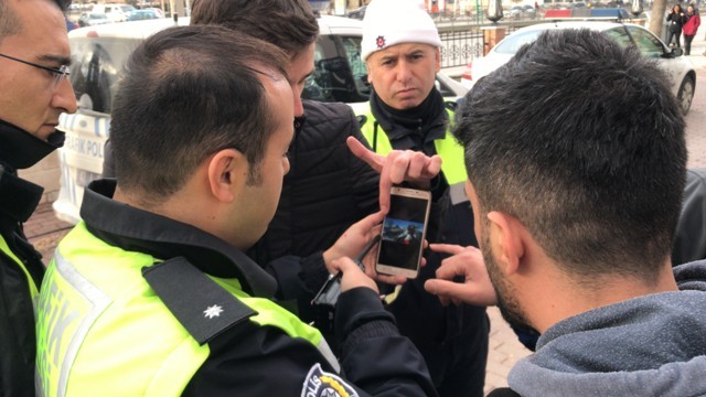 tek-teker-ustunde-148-km-hizla-polis--(5).jpg