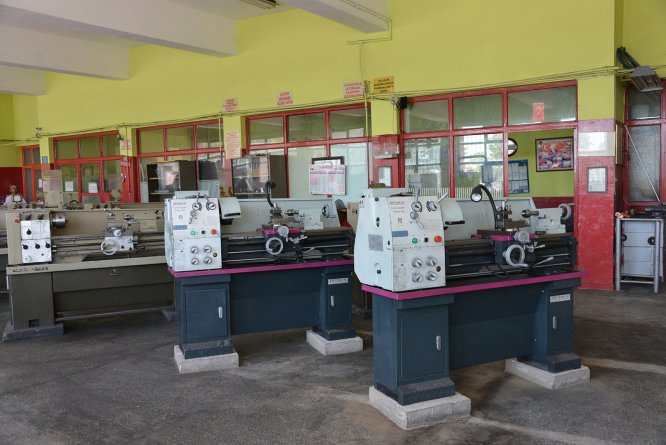teknik-bilimler,-gelecegin-sektor-profesyonellerini-yetistiriyor-(3)-001.jpg