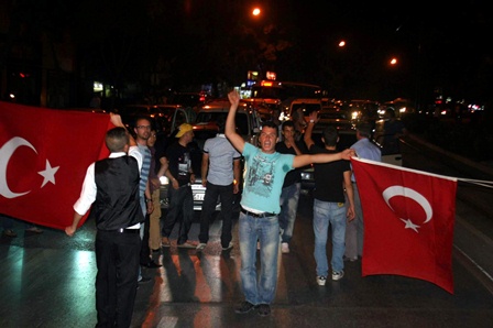 teror-olaylari-protesto-edildi-(2).jpg