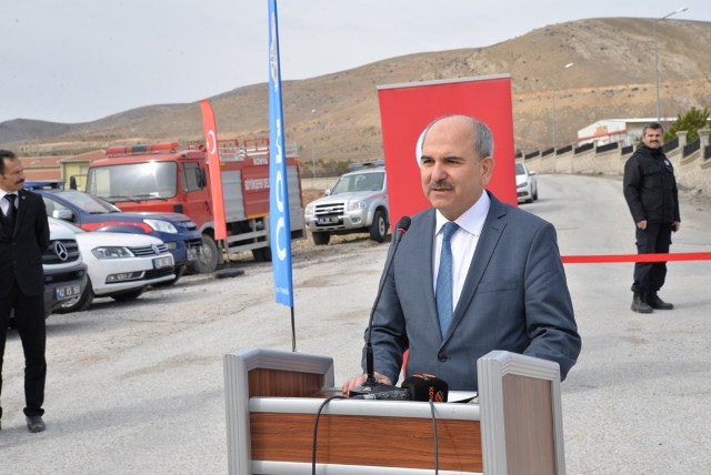 tip-bayrami’nda-fidanlar-(2).jpg