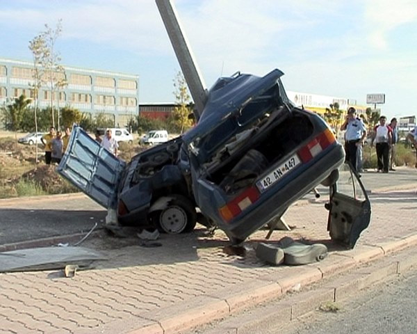 trafik-kazalarinda-her--(2).jpg