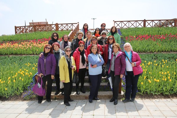 tropikal-kelebek-bahcesi’ne-ziyaretci-akini-(2).jpg