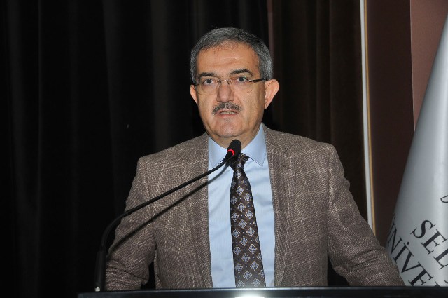 turkiye-acisindan-goc-ve-diaspora-konulu-konferans-selcuk’ta-gerceklesti-(11).jpg
