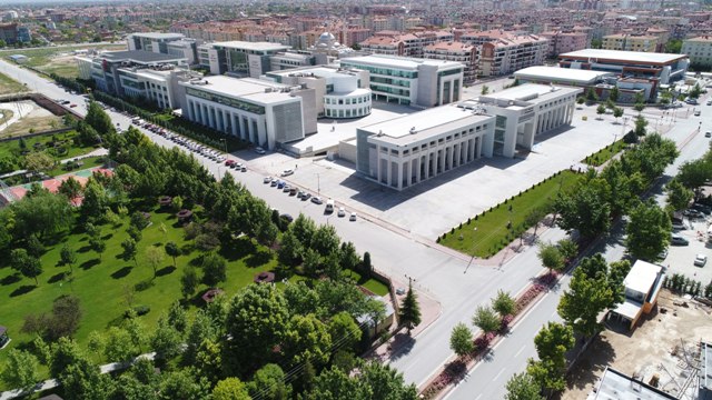 turkiyenin-en-cok-burs-veren-8inci-universitesi-kto-karatay--(2).jpg