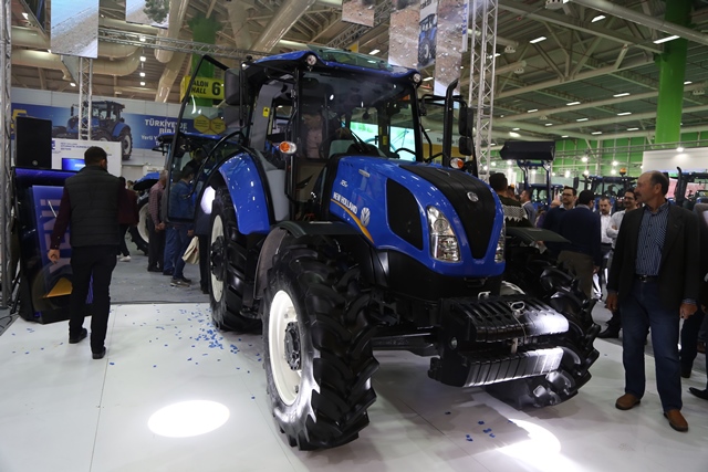 turktraktor-ihracatta-y-(4).jpg