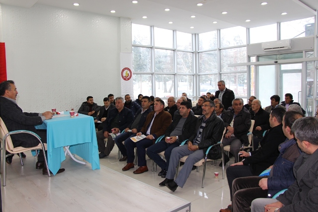 tutal,-kirsal-mahalle-muhtarlari-ile-karla-mucadele-toplantisi--(4).jpg