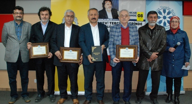 tyb’de-“mesnevÎ-tercumelerinde-son-durak”-konusuldu-(3).jpg