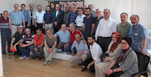 tyb’de-ayse-sasa-konusuldu-(3).jpg