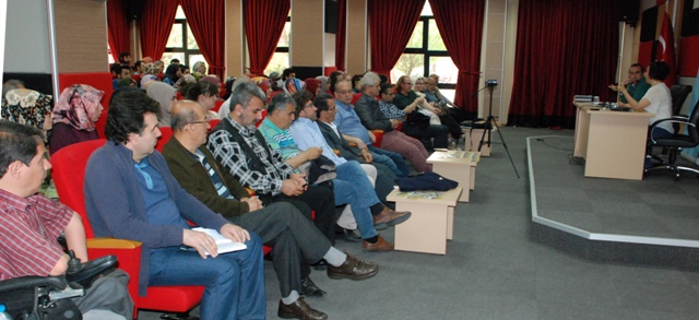 tyb-konya-subesi’nde-siir-elestirisi-uzerine-”-soylesi-yapildi-(1).jpg