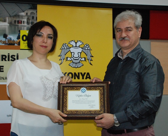 tyb-konya-subesi’nde-siir-elestirisi-uzerine-”-soylesi-yapildi-(4).jpg