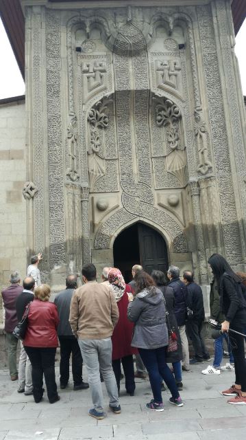 tyb-konya-subesi-yazarlari--(5).jpg