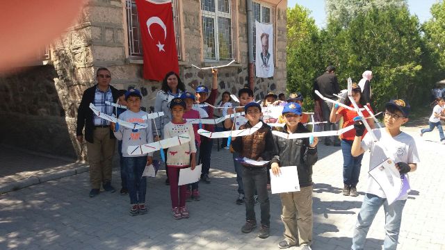 ucak-maketcileri-sertifikalarini--(2).jpg