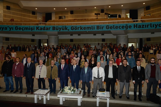 uluslararasi-turk-sanati,--1.jpg