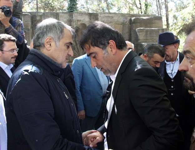unal-karaman’in-annesi-konya’da--(2).jpg