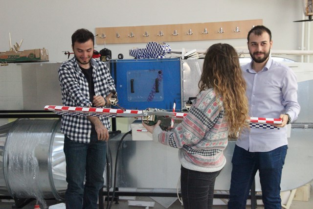 universite-ogrencileri-40-gunde-dikine-inis-kalkis-yapabilen-iha-yapti-(2).jpg