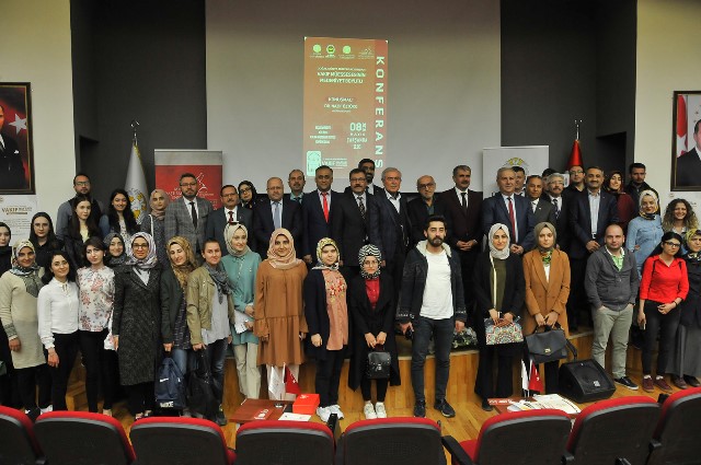 vakif-konferansi-yapildi-(8).jpg