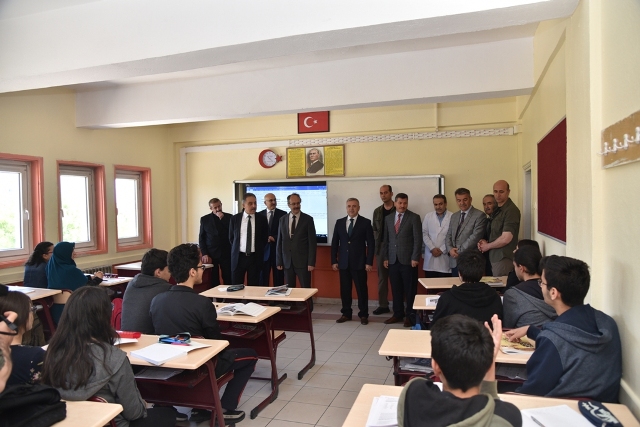 vali-meram-fen-lisesi’ni--(4).jpg