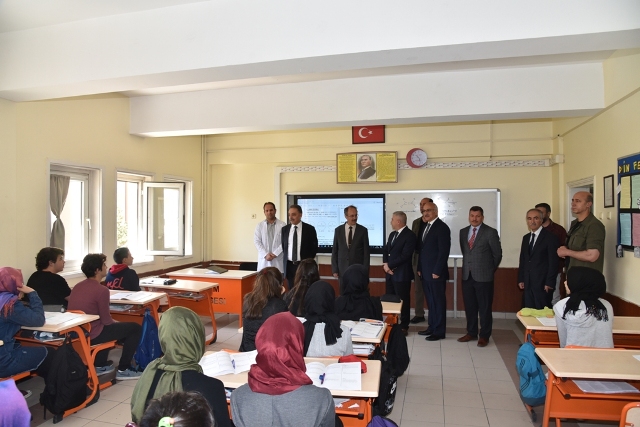 vali-meram-fen-lisesi’ni--(7).jpg