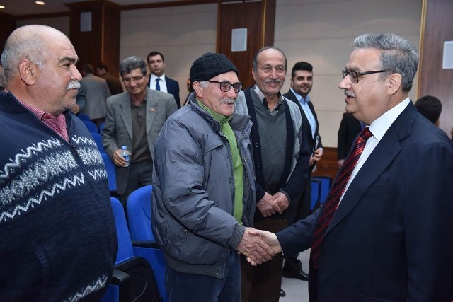 vali-su,-sehit-ailelerini-konya-ve-canakkaleye-ugurladi--(3).jpg