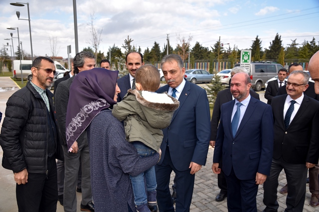 vali-toprak’tan-sobeye-ziyaret-(1).jpg