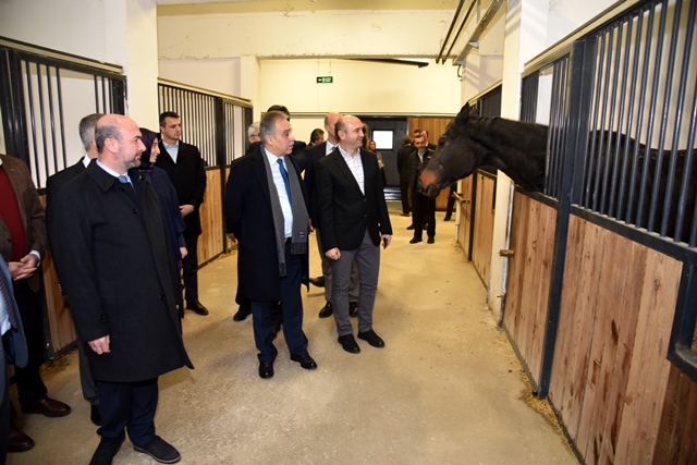 vali-toprak’tan-sobeye-ziyaret-(4).jpg