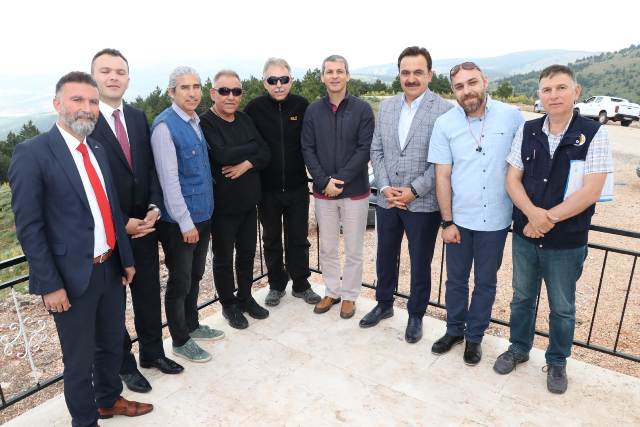 vali-toprak,-derbent’te.jpg
