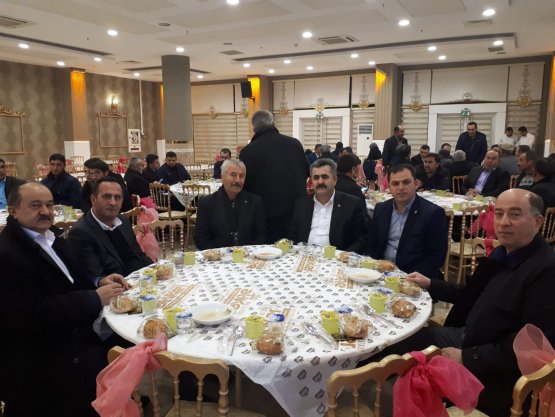yagiz-muhtarlar-ve-delegelerle--(1).jpg