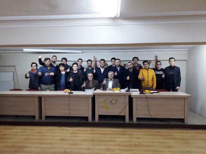 yalman,-saadetli-genclerle--(1).jpeg