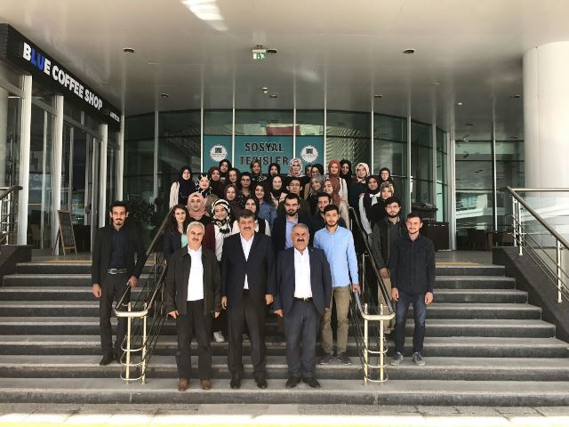 yardim-etmeye-gonul-vermis-bir-genclik-(5).jpeg