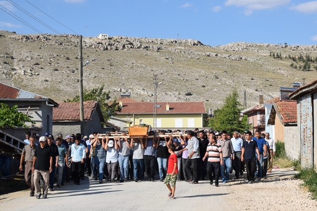 yasli-cift-(3).jpg